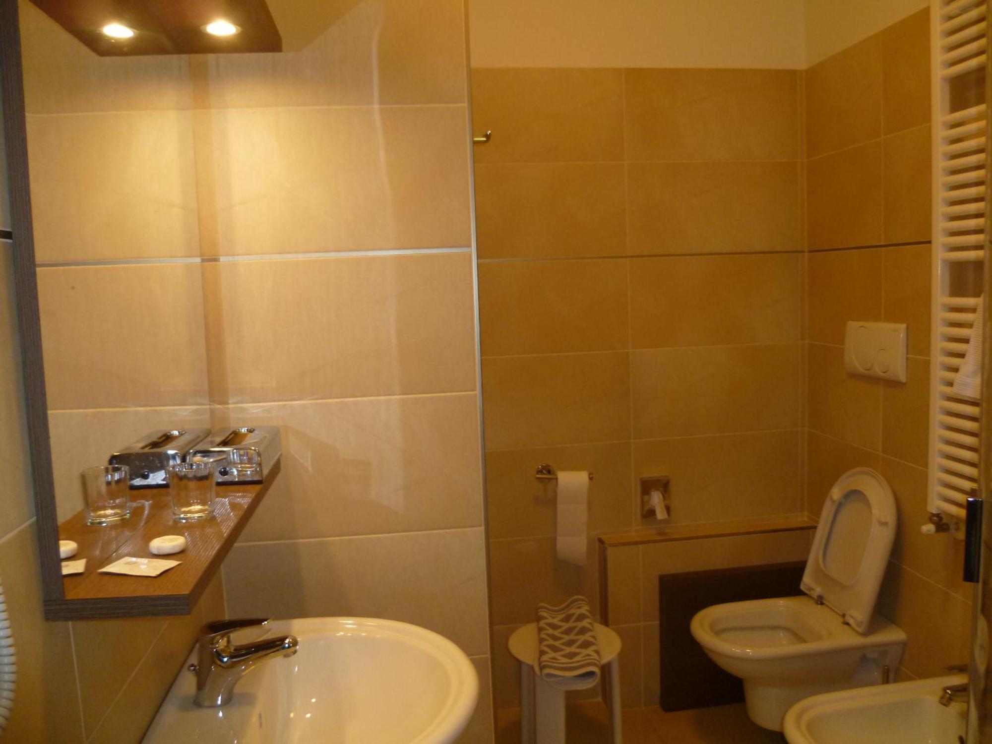 Albergo Sole Mariano Comense Exterior photo