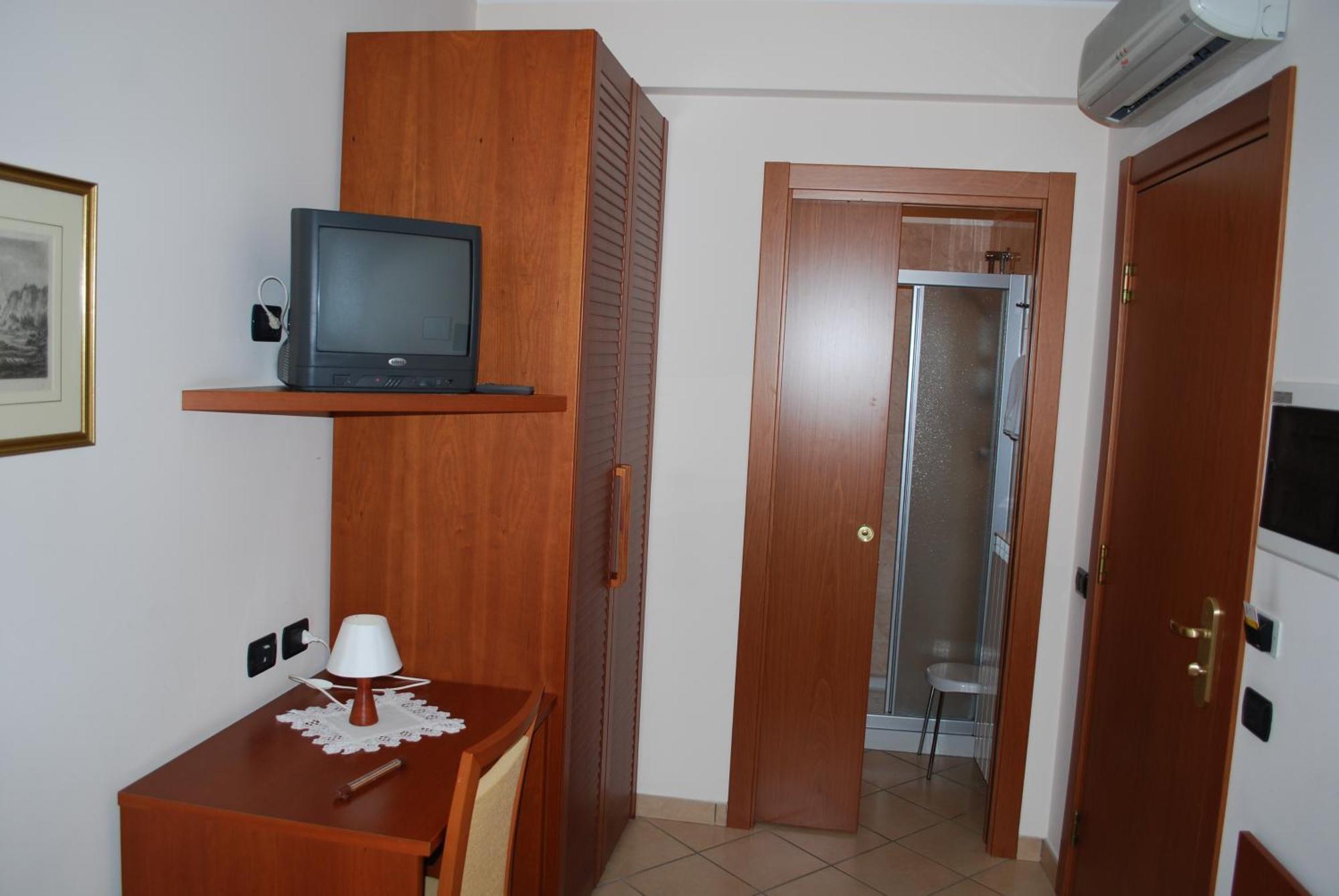 Albergo Sole Mariano Comense Exterior photo